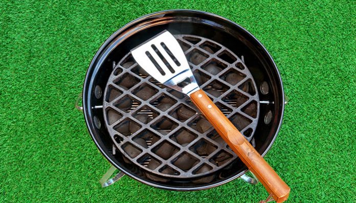 35 How to Set Up a Charcoal Grill for Smoking Just in 6 Steps